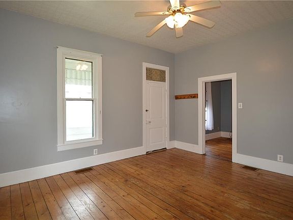 5th image of 71 W Rebecca St