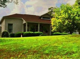 311 Main St, Grandview, IN 47615