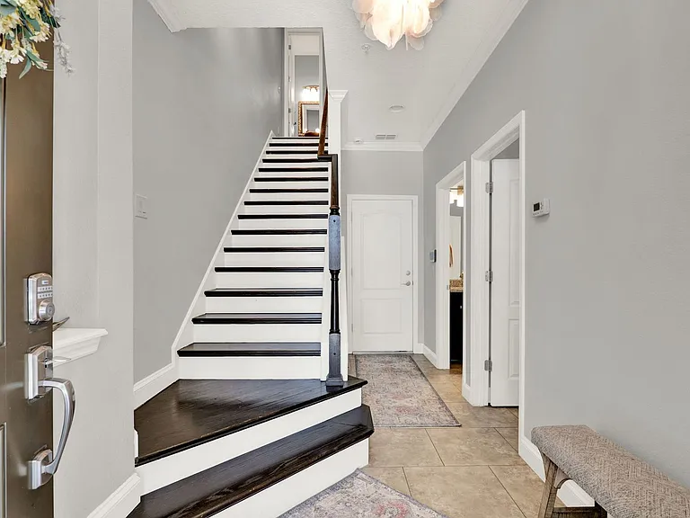 1816 Prospect Ave — Photo 3