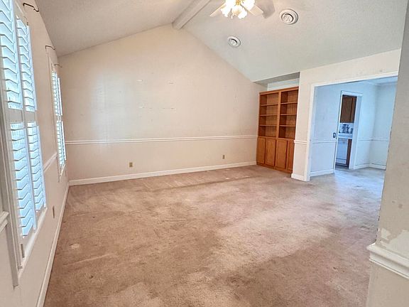 5th image of 104 Overhill Rd