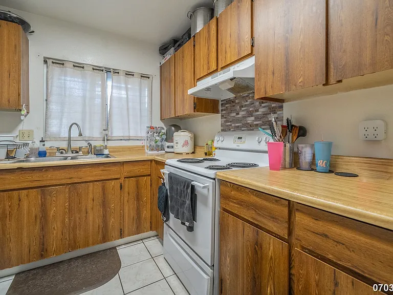1233 Ala Alii St #3 — Photo 6
