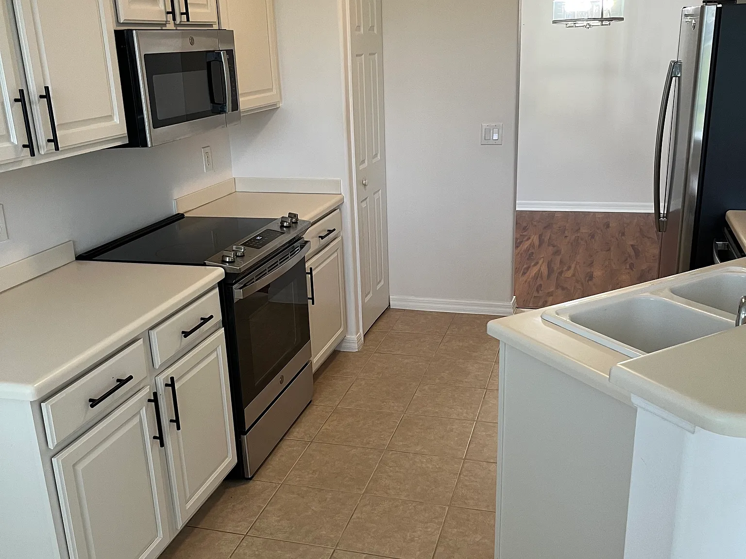 3 bed, 1678 sqft, $2,200 — Photo 4