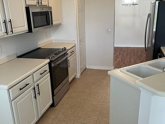 4th image of 7046 Prosperity Cir