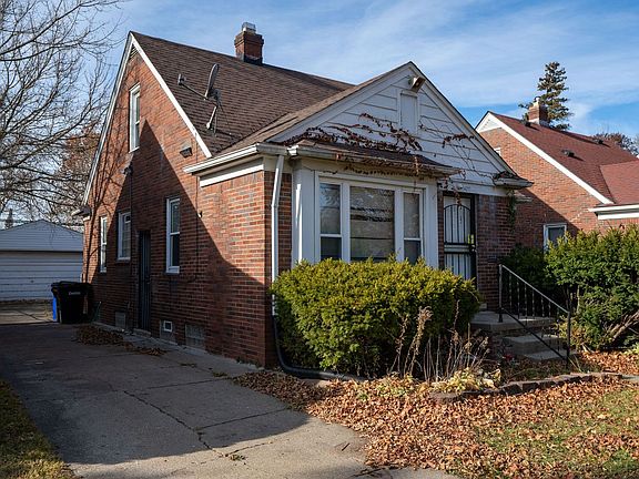 2nd image of 14217 Piedmont St