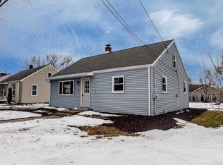 312 Pierce Ave, Little Chute, WI 54140