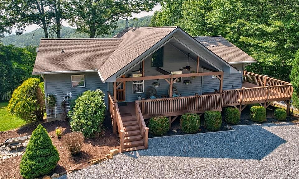 1st image of 416 Beacon Hill Drive