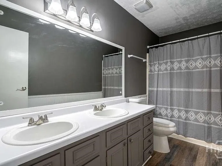 108 Fernbanks Ct — Photo 20