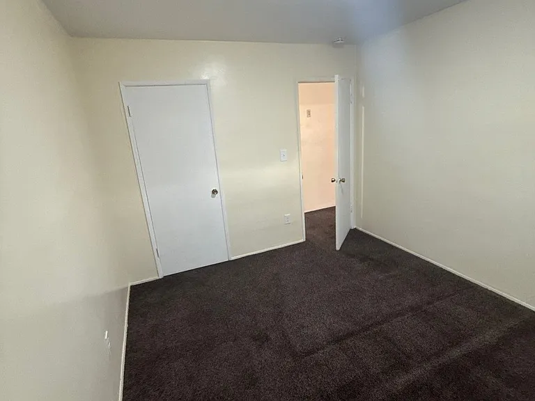 955 W C St #C — Photo 6