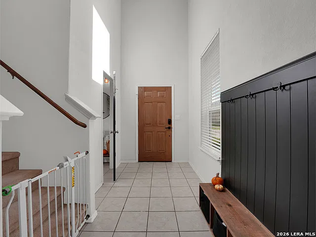 3 bed, 2.5 bath, 1822 sqft, $1,950 — Photo 4
