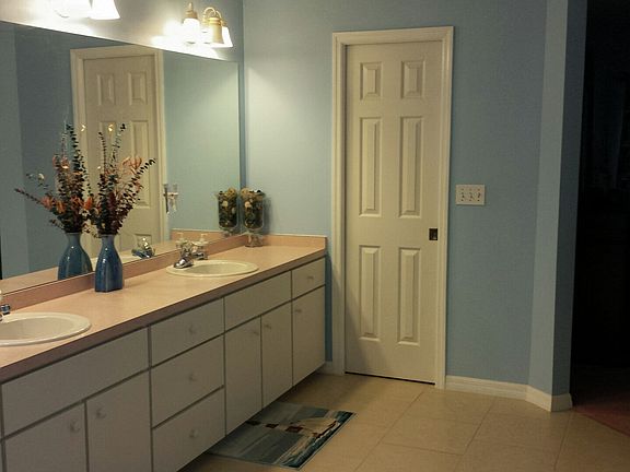 Master Bath double sinks
