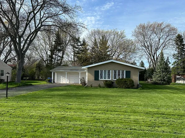 427 Morgan Dr, Lewiston, NY 14092