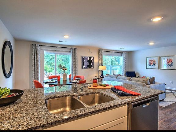 5th image of 204 Oakmont Valley Trl