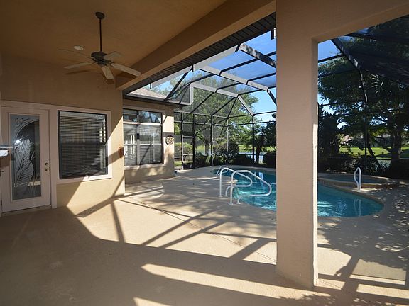 5th image of 16 Eastlake Dr