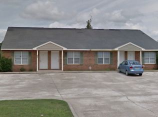 911 18th Ave #B, Albany, GA 31701