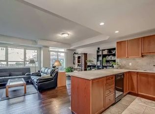 399 Elizabeth St, Burlington, ON