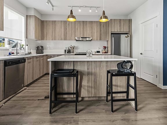 5th image of 8335 Nelson St #132