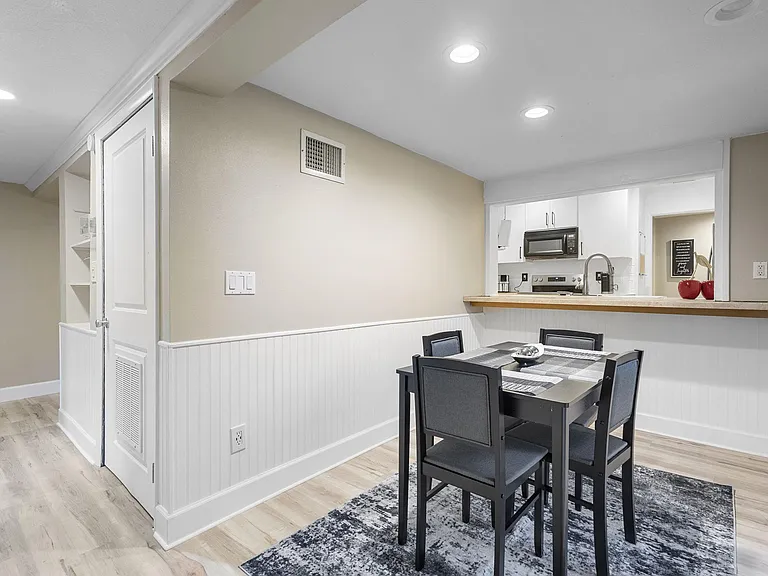 Mimosa Dr — Photo 10