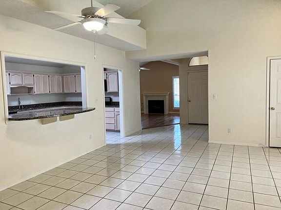 4th image of 6138 Los Robles Dr