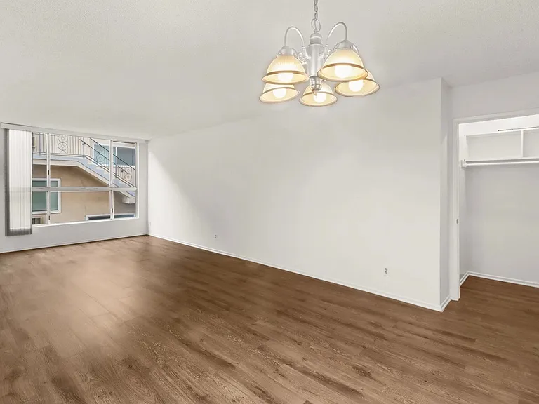 11677-11683 Goshen Ave. Los Angeles CA 90049 — Photo 5