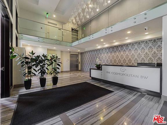 2nd image of 441 S Barrington Ave #307