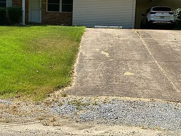 1807 H F Henson Dr, Wynne, AR 72396
