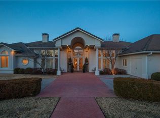 21 W Razorback Rd, Rogers, AR 72758