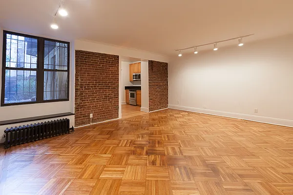 Rented by Berman Realty | media 6