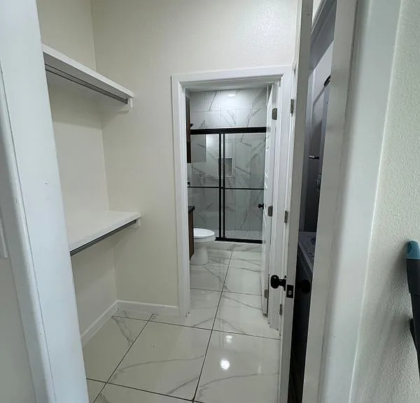 1515 W B St — Photo 14