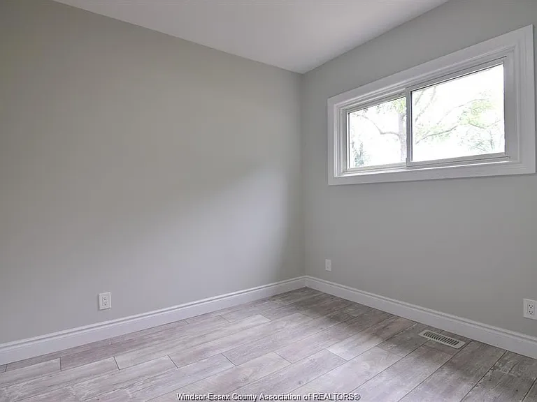 1076 Janette Ave #MAIN — Photo 14