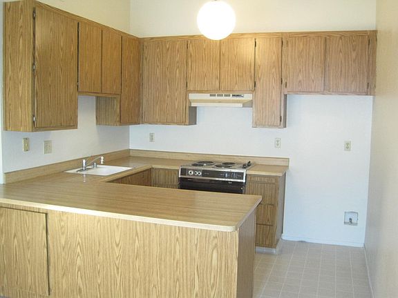 2nd image of 5525 Towhee Way