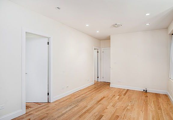 5th image of 233 W 21st St APT 4B
