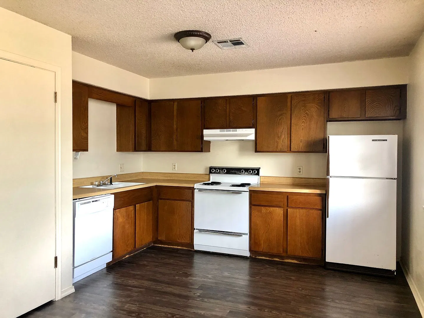 64.4 - 317 W. Matthews Apt. 1 — Photo 4