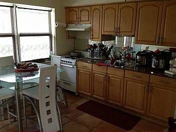 4th image of 524 Washington Ave APT 204