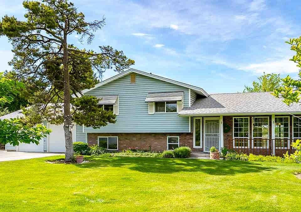 1st image of 147 Snake River Dr