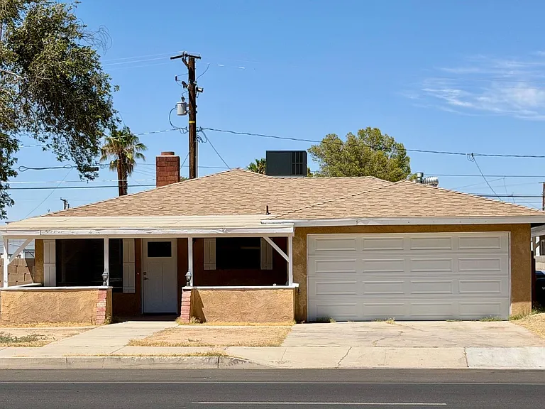 408 W Ward Ave — Photo 1
