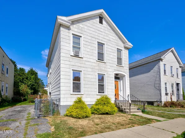 588 6th Avenue, Watervliet, NY 12189
