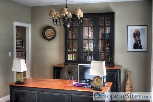 5th image of 2710 E Creeks Edge Dr