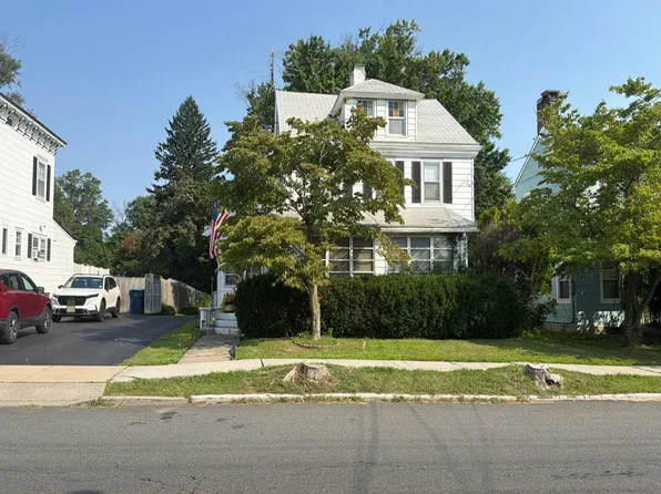 242 Mercer St, Hightstown, NJ 08520