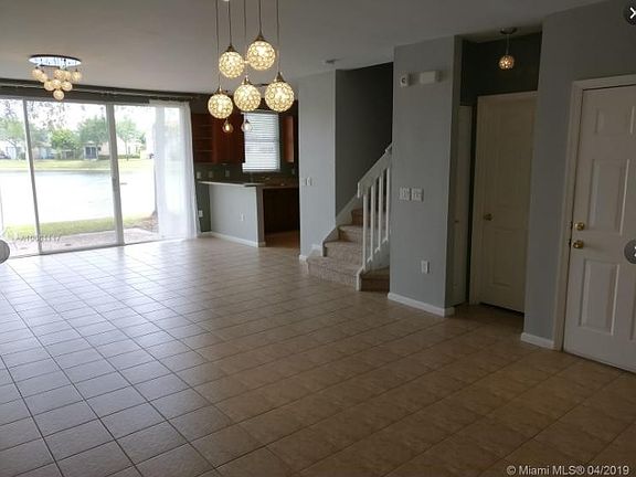 4th image of 16370 SW 47th Ct