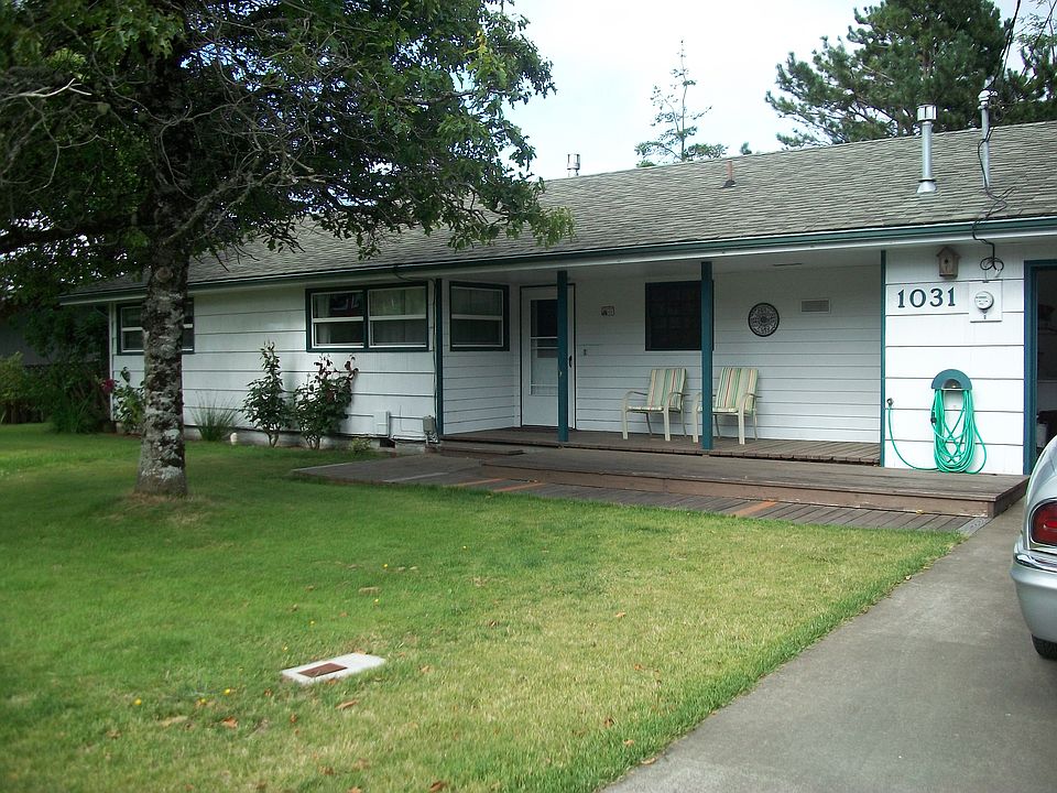 1st image of 1031 NE Fogarty St