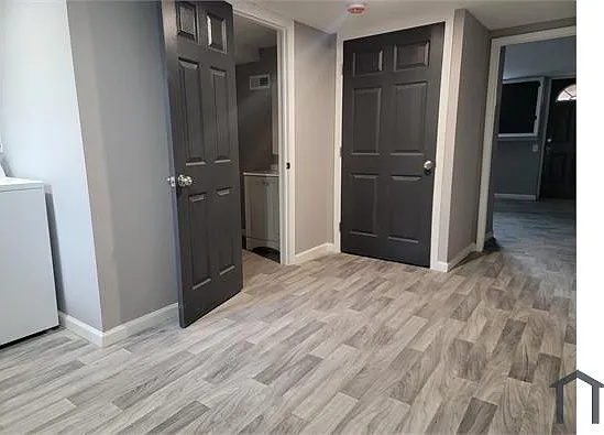 1503 Aldeney Ave — Photo 5