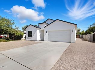 415 S Robert Rd S, Tempe, AZ 85281