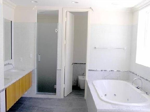 4th image of 6113 Laguna Dr W #6113
