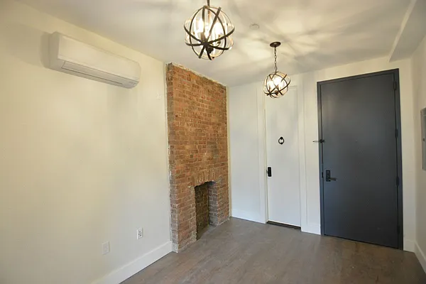 Rented by Spire Group | media 35