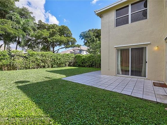 Home For Sale In Crystal View