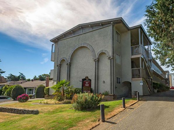 827 Selkirk Ave, Esquimalt, BC V9A 2T7