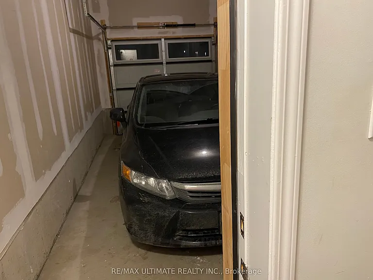 41 Kirby Ave — Photo 13