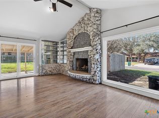 220 W Mockingbird Ln, Harker Heights, TX 76548