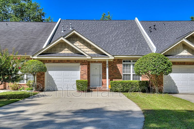 1st image of 324 Hornhead Dr