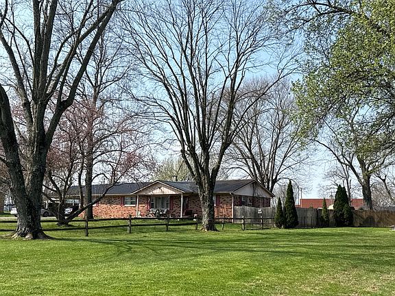 2nd image of 2884 S Vienna Rd
